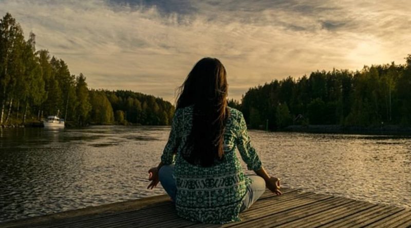 How does mindfulness bring peace